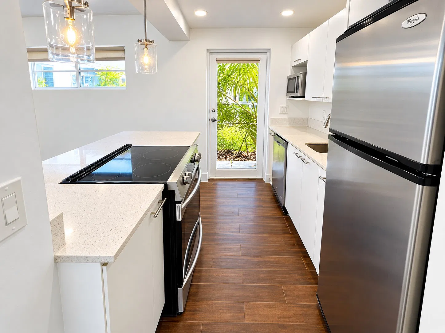 1 bed, 850 sqft, $2,750 — Photo 3