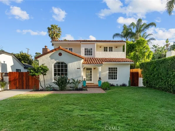 11028 Blix St, North Hollywood, CA 91602