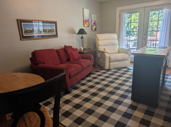 1105 Sunrise Hl, Concord, CA 94518