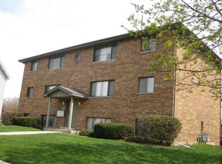1269 Getzelman Dr APT 2W, Elgin, IL 60123