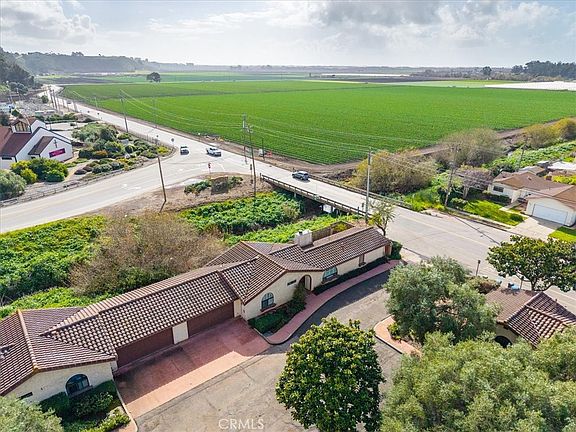 4th image of 817 Valley Rd