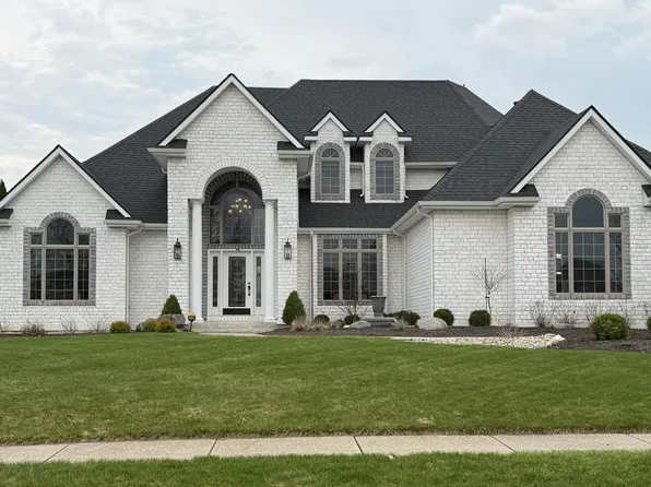 11929 Crossway Dr, Fort Wayne, IN 46814