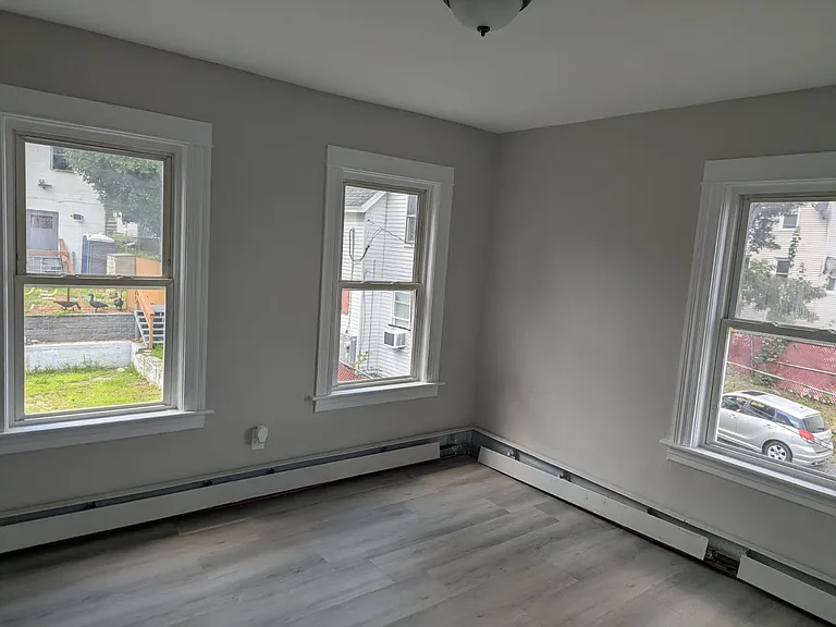 9 Hale St #2 — Photo 4