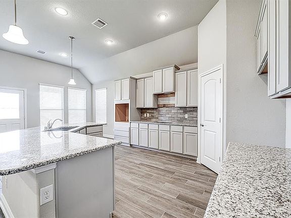 3rd image of 259 Upland Dr
