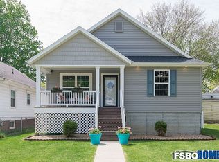1069 G Ave NW, Cedar Rapids, IA 52405