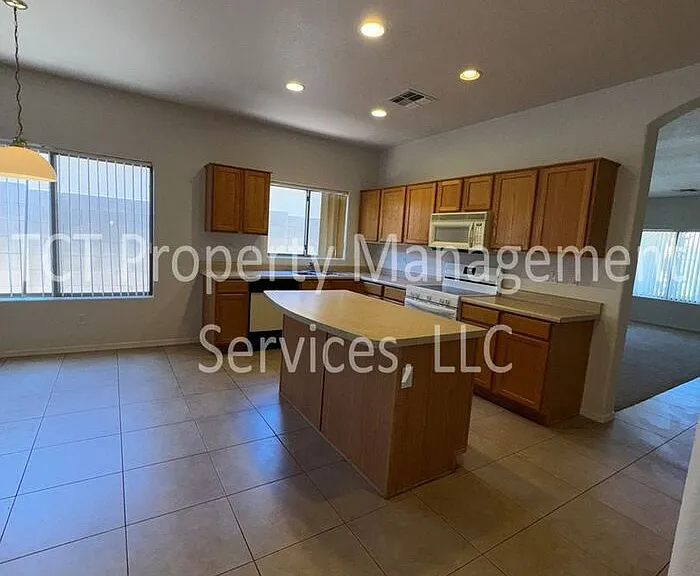 12827 W Modesto Dr — Photo 3