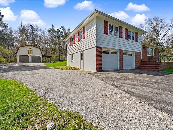 4th image of 1599 Hubbard Rd