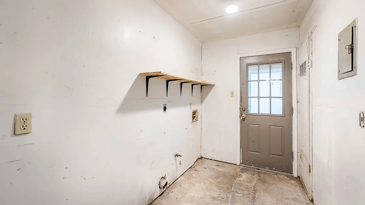 Building Photo - 5204 Gawain Dr