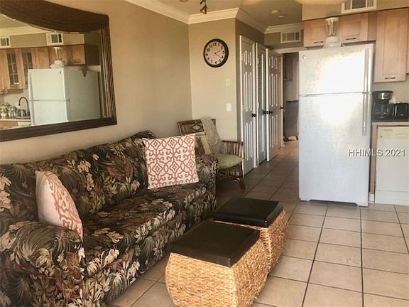 4th image of 23 S Forest Beach Dr APT 221