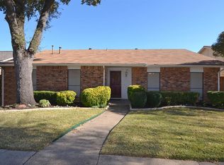 1962 Rambling Ridge Ln, Carrollton, TX 75007