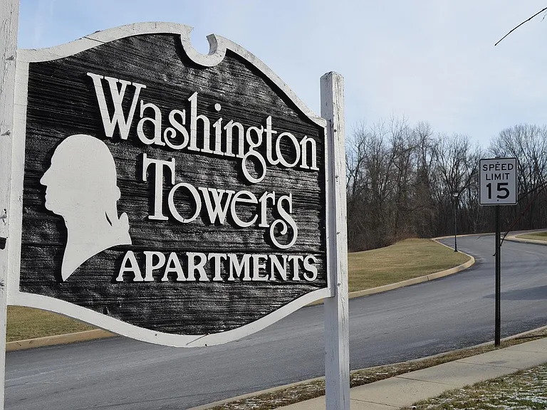 Washington Towers — Photo 1