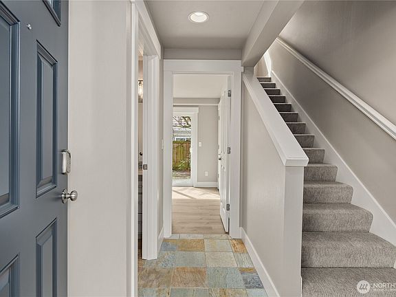 5th image of 5015 8th Ave NW