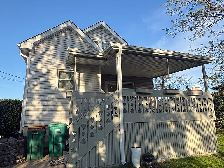 700 McCarthy St — Photo 2