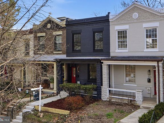 2nd image of 325 14th St NE