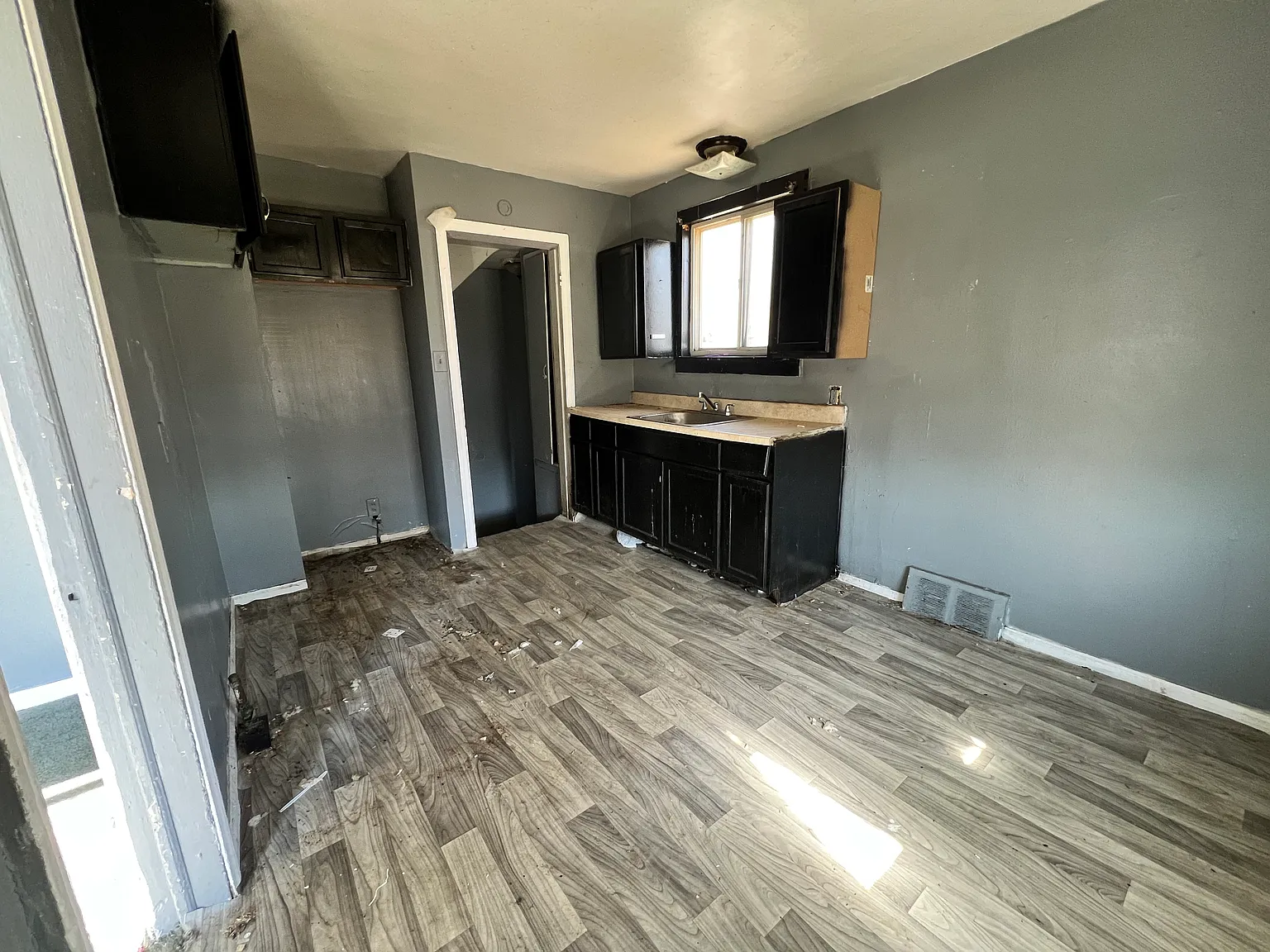14383 Maddelein St — Photo 4
