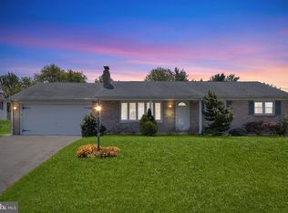 2254 Sycamore Rd, York, PA 17408