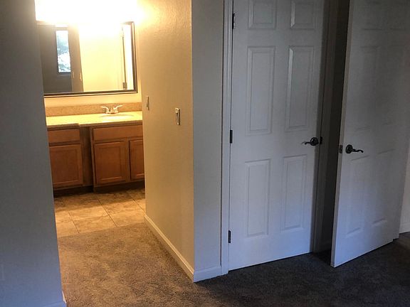 5th image of 3715 Tallyho Dr APT 129
