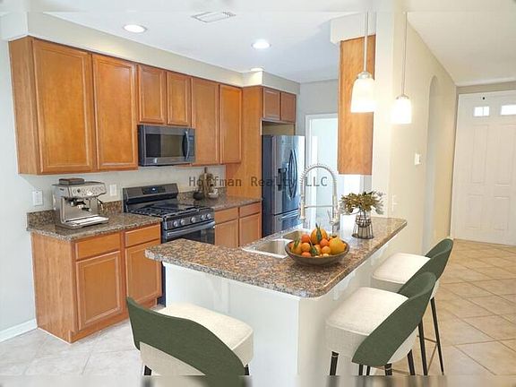 3rd image of 11554 Fountainhead Dr