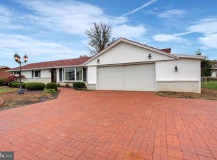 158 Colonial Dr, Chambersburg, PA 17202