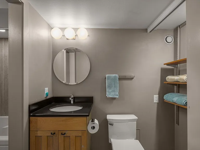 540 N Lake Shore Dr — Photo 19