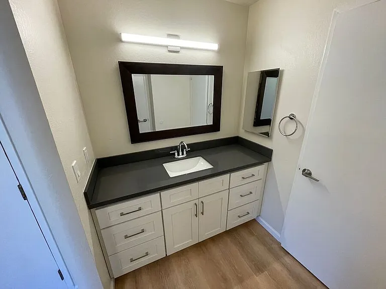 410 Evelyn Ave — Photo 14