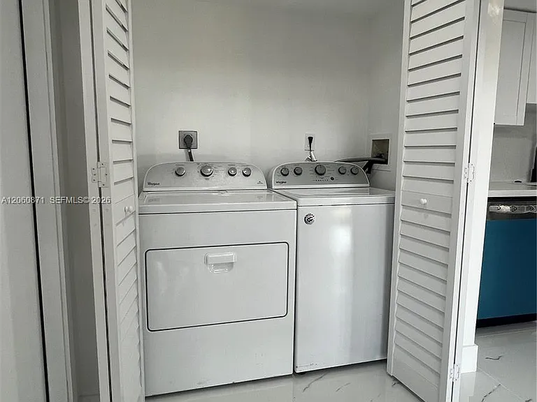 20610 NE 7th Ct — Photo 29
