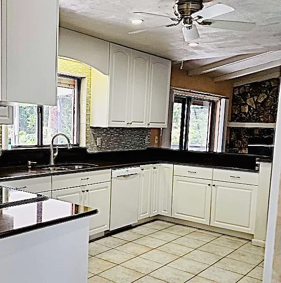 55 Bay Harbour Dr — Photo 7