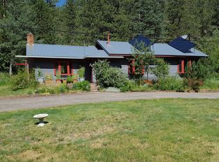 710 Riverside Dr, Lyons, CO 80540