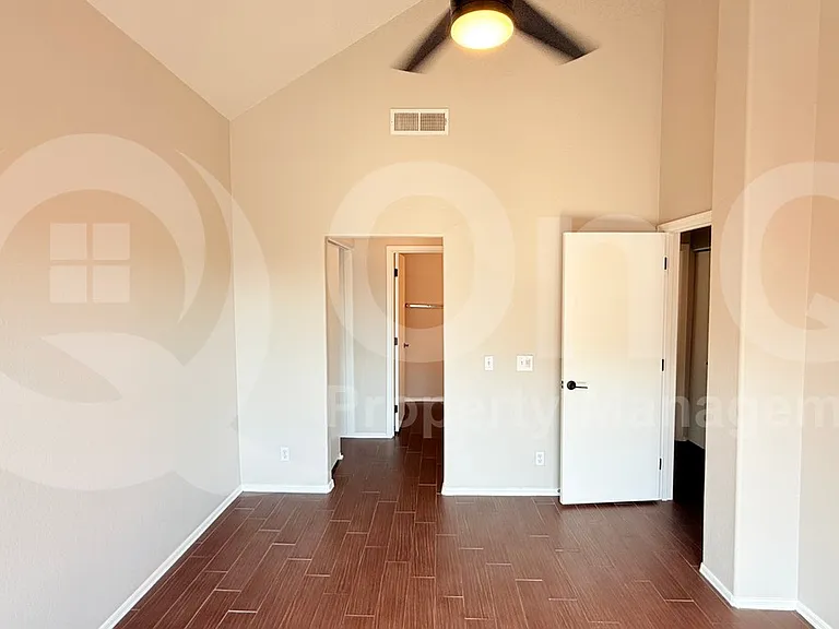 1633 E Lakeside Dr #80 — Photo 8