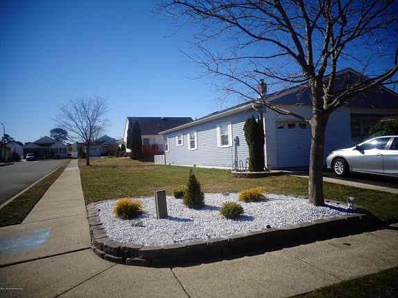 2nd image of 38 Doral Dr