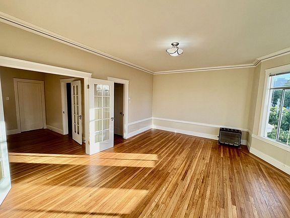 3rd image of 724 8th Ave #3