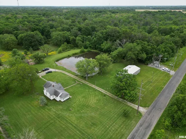 9504 Jolliff Bridge Rd, Centralia, IL 62801