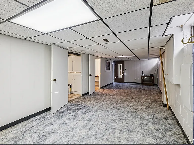220 B St — Photo 31