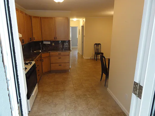 Rented by Peregrine Realty Group LLC | media 5