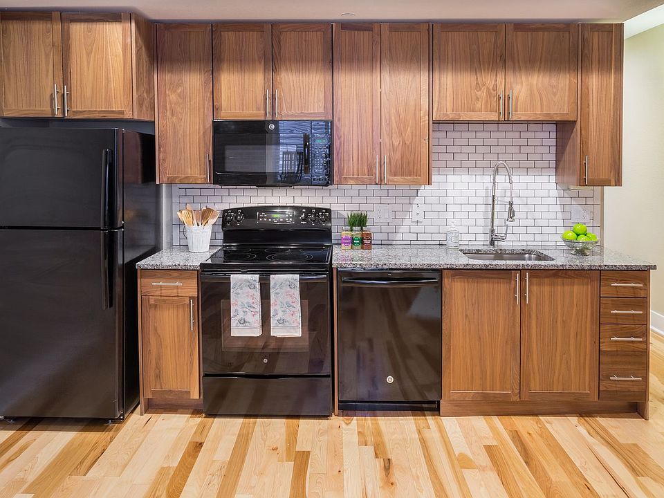 1st image of 2727 W 33rd Ave #4