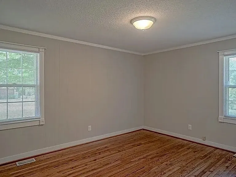 112 Old Meadowbrook Dr — Photo 15
