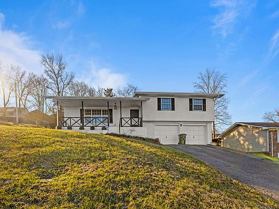 5th image of 1717 E Rebel Rd