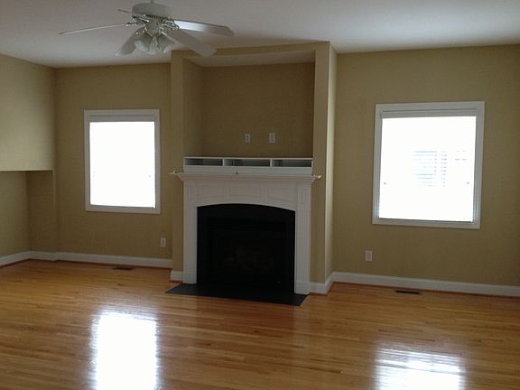 Family RM w/ Fire Place