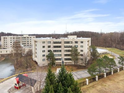 43100 Twelve Oaks Crescent Dr APT 3022, Novi, MI, 48377