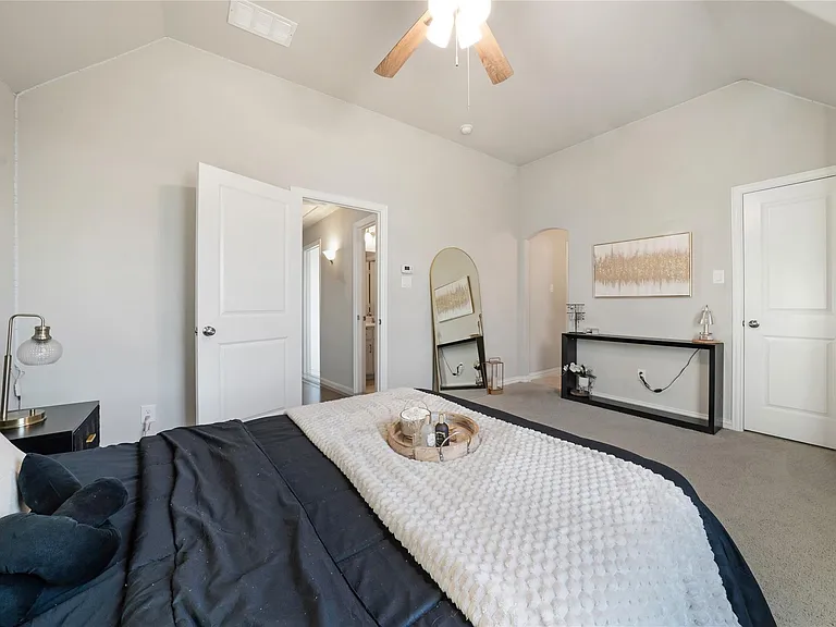 12615 Burnt Prairie Ln — Photo 18