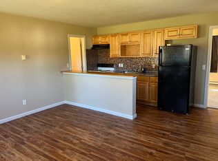 213 Lamplight Dr APT 1, Brodheadsville, PA 18322