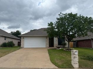 204 Stuttgart Cir, College Station, TX 77845