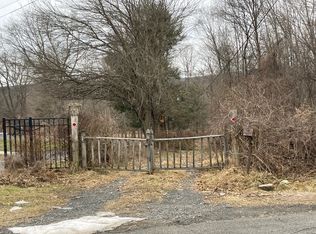 90 Duck Pond Rd, Stone Ridge, NY 12484