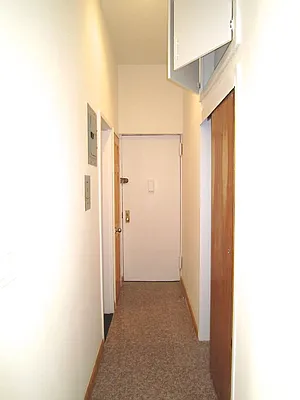 Rented by City Connections Realty | media 27