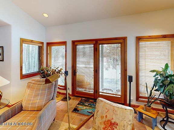4th image of 1067 Melody Creek Ln