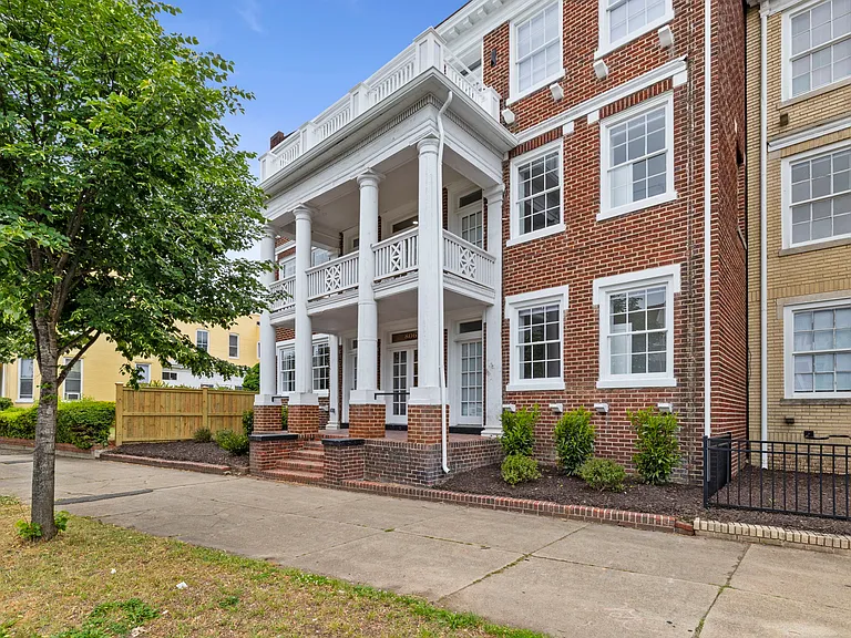 806 N Arthur Ashe Blvd #11 — Photo 2