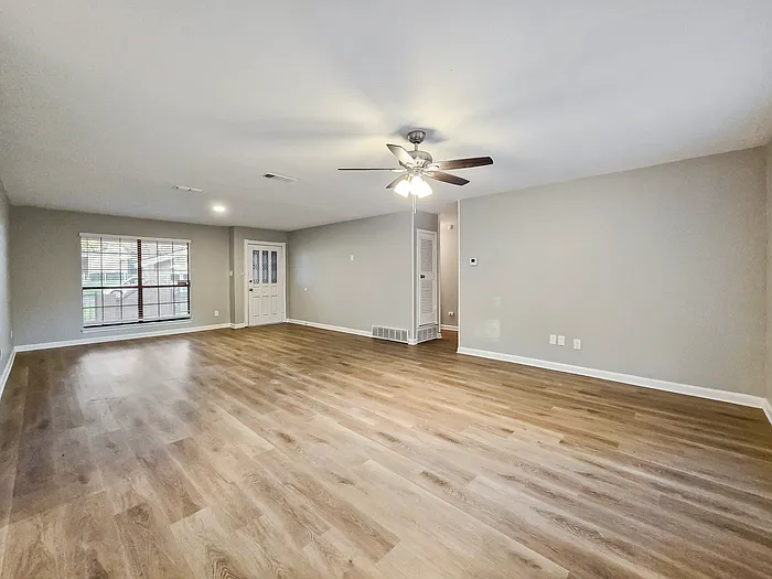 1612 Cindy Ct — Photo 4