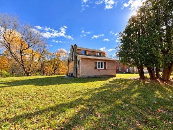 46 Gaskin Circle, Lyndon, VT 05851