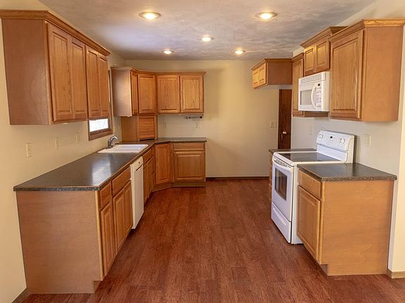 2nd image of 4069 E 65th S