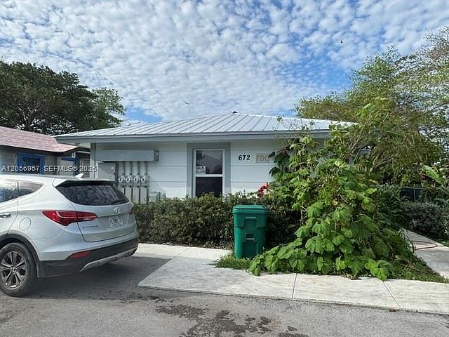 1st image of 678 NW 14th St